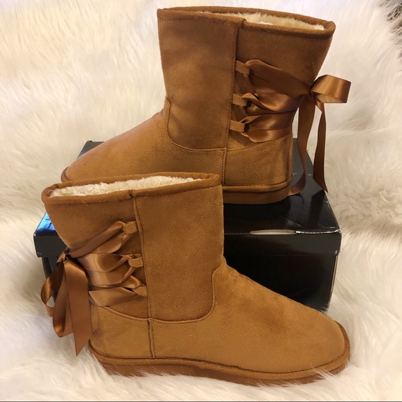 Torrid Faux suede back lace up bow fur bootie - Picture 4 of 7